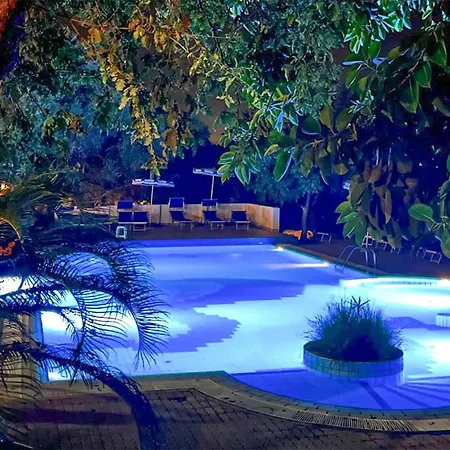 Apartamento 1 Bedroom Cozy In