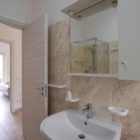 Apartamento 1 Bedroom Cozy In Ricadi
